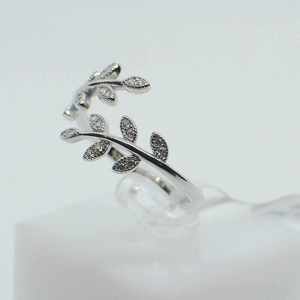 .925 Sterling Silver Olive Branch Tree Leaves Ring - Picture 2 of 6